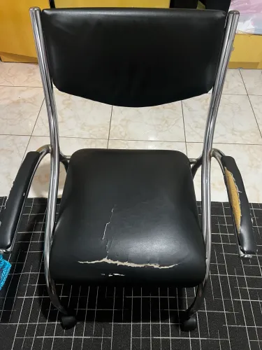 Cadeira Escritório Fixa Cromada com Braço