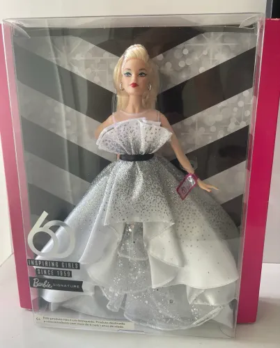 Boneca Barbie Colecionável - 30 Cm - Edição de Aniversário - 60 Anos - Mattel 