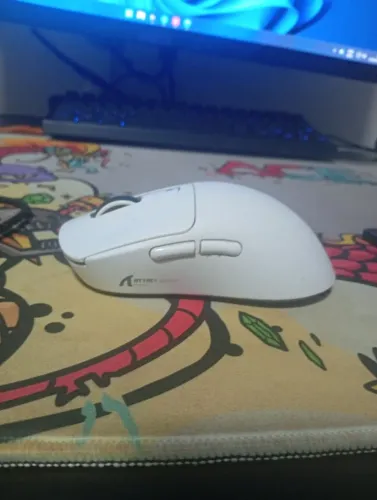Mouse attack shark x3 pro usado