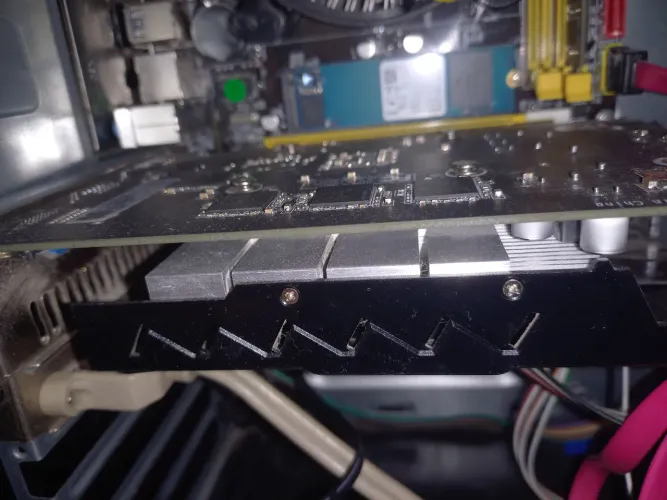 Placa de vídeo GAMER 2GB!