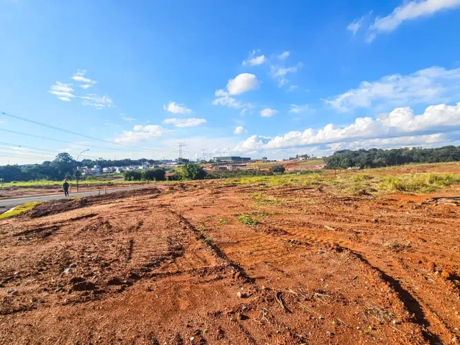 Terreno em condomínio à venda 592 m², R$ 940.569,70 - Reserva Castanheira, Medeiros - Jund