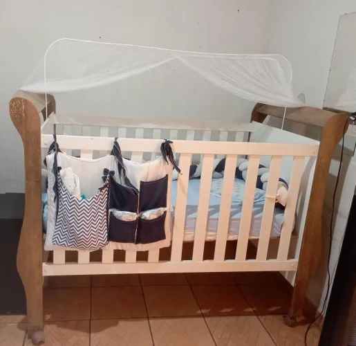 BERÇO ESTILO AMERICANO C RODINHAS