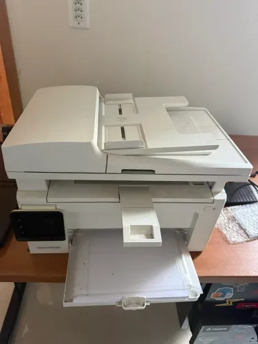Impressora HP Laserjet Pro MFP M130fw