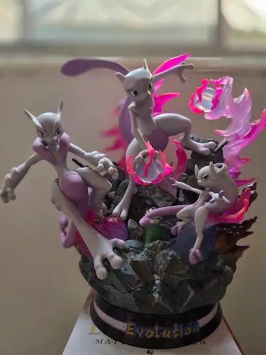 Mewtwo Evolution Linda Estátua- Pokemon