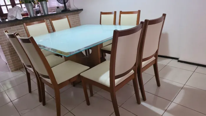 Conjunto de Mesa Quadrada 1.80x1.80 com Tampão de Vidro Temperado | 8 cadeiras | MADEIRA