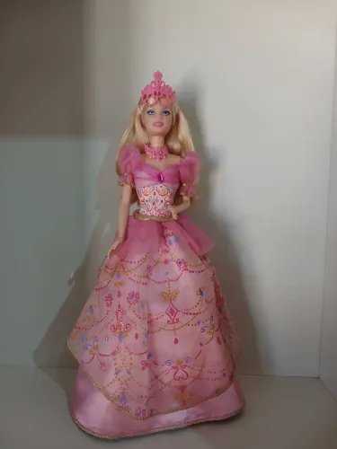 Barbie Corine mosqueteira rosa