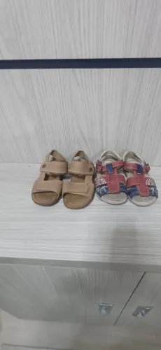 2 Sandalias Klin 23 e 24 menino