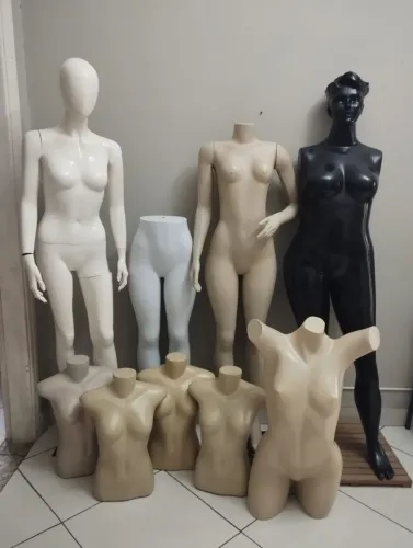 Manequins