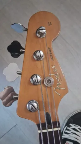 Fender Jazz Bass Deluxe Ativo (México 2003)