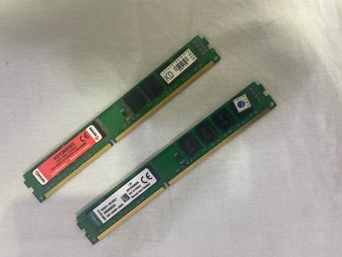 Par de Memórias RAM DDR3 8GB 1333MHz (Total 16GB) - Desktop / PC