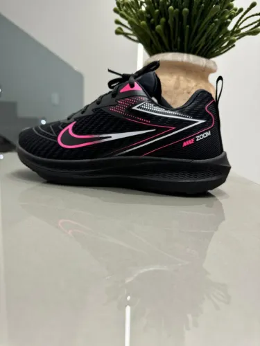 Tênis na promoção
