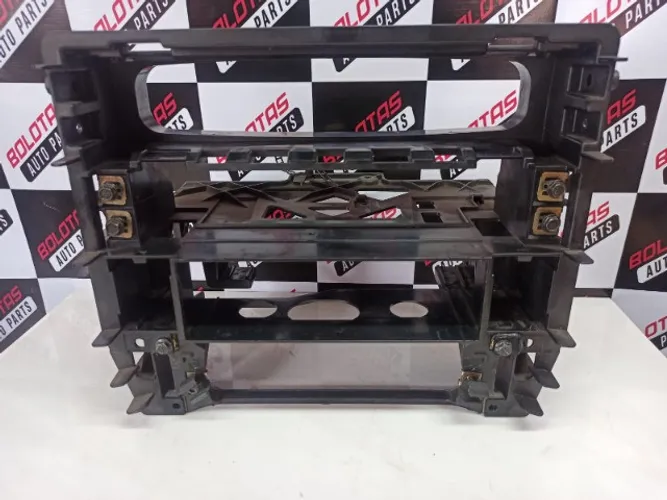 Conjunto moldura central Audi A6 95-97 Original