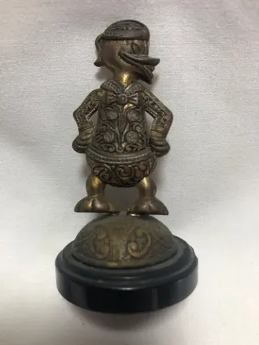 Pato Donald Pequena Miniatura em Metal Dourado 