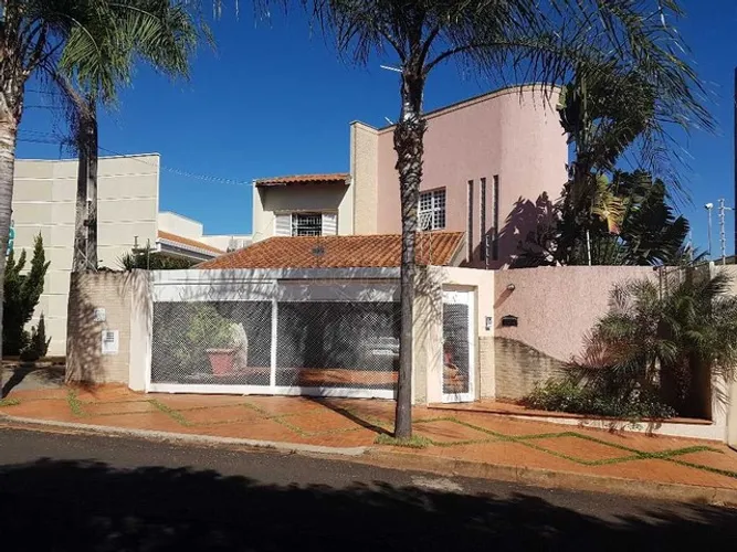 Venda de Casas / Sobrado na cidade de Araraquara