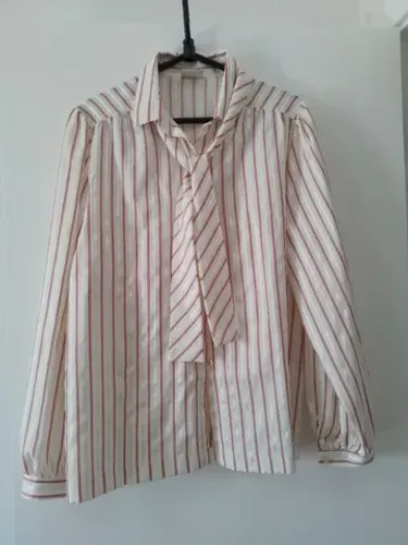 Camisa Feminina de seda semi-nova