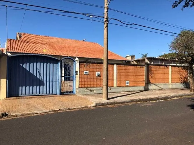 Venda de Casas / Sobrado na cidade de Araraquara