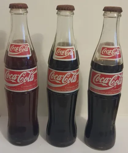 Garrafas de Coca-Cola Antiga Lacrada (3 unidades)