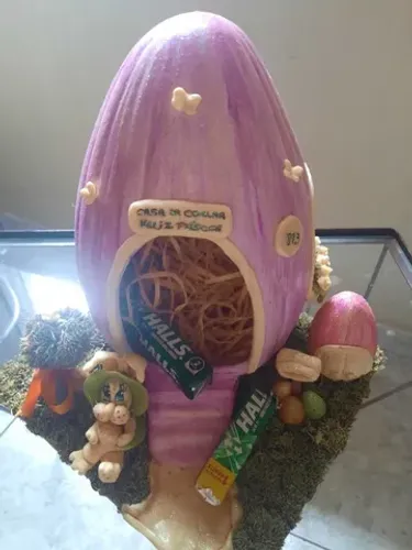 vendo enfeite de páscoa casa do coelho formato ovo r$83,00 bairro Uberaba Curitiba Paraná