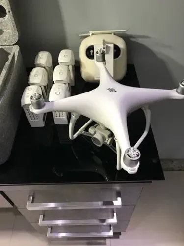 Drone phantom 4
