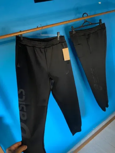 Calça Asics