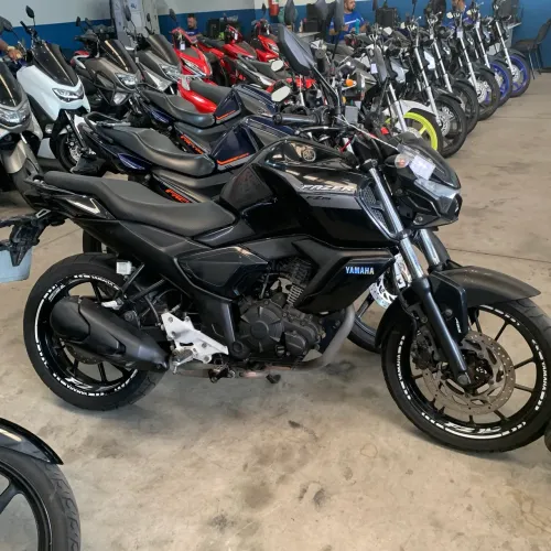 Yamaha FZ15 2023/24 (leia o anuncio)