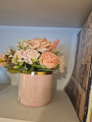 Vaso Decorativo Branco com Flores Artificiais