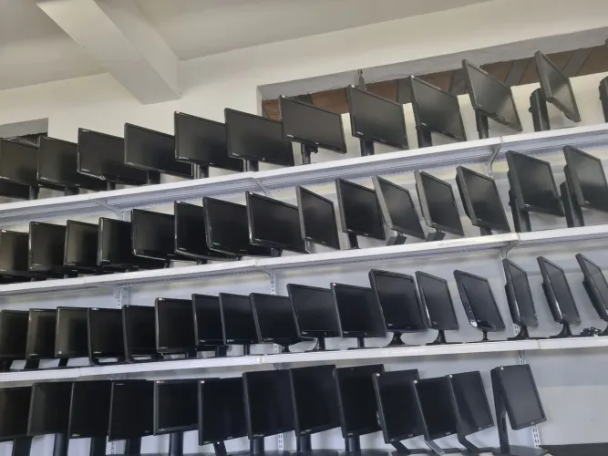 Monitores com Garantia e Nf Loja Eco Eletron Curitiba - Diversos Tamanhos e Modelos