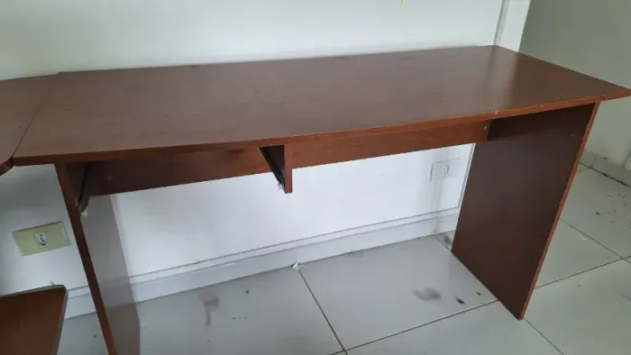 Mesa de Escritório em L