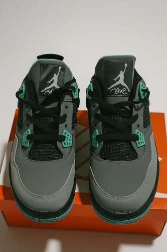 ? Air Jordan 4 ?Oil Green? - Novo  ?