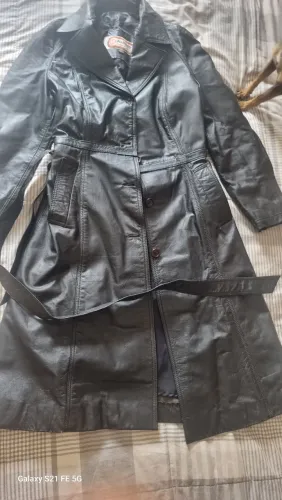 Jaqueta em couro para magrinhas