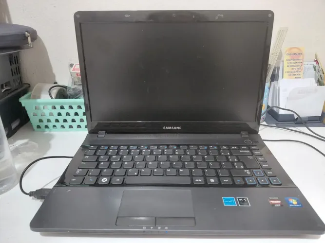 Notebook Samsung NP305E4A - Série 3, usado