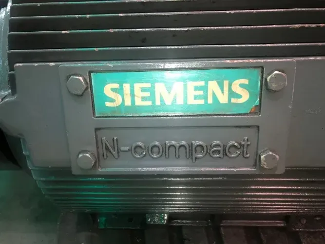 MOTOR ELÉTRICO SIEMENS Ncompact (362kw=500cv) 1786rpms 440/460v 4polos