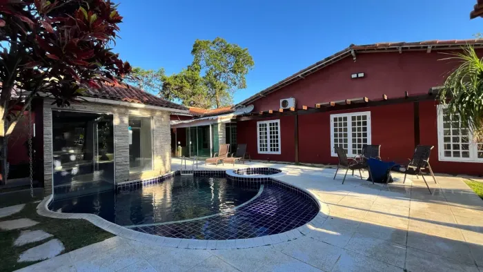 Imóvel para aluguel tem 400 metros quadrados com 4 quartos em Praia do Siqueira - Cabo Fri