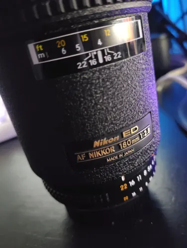 Nikkor 180mm 2.8D