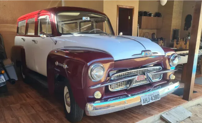 Chevrolet Brasil Amazonas 1962 (SUV) - Placa Preta