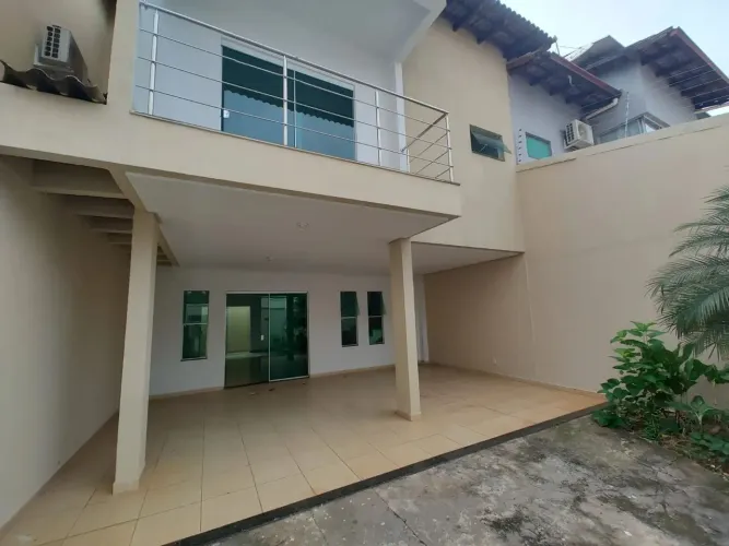 Sobrado para aluguel tem 156 metros quadrados com 3 quartos em Loteamento Celina Park - Go