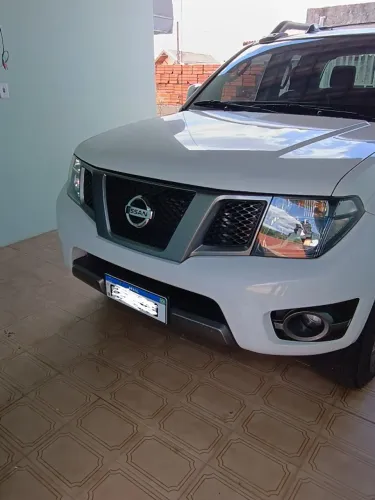 Nissan Frontier SV Attack CD 4X2 2.5 TB Diesel 2014