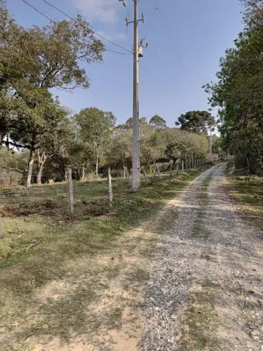 Chácara na Água Amarela de Cima