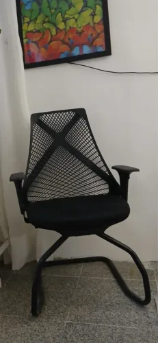 Cadeira de escritório premium. Cadeira robusta da Art designer. 