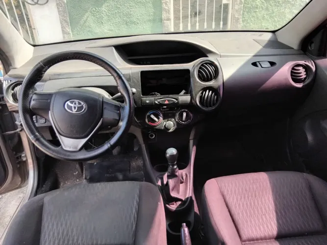 Toyota Etios X 1.3 Flex 16V 5P Mec. 2019