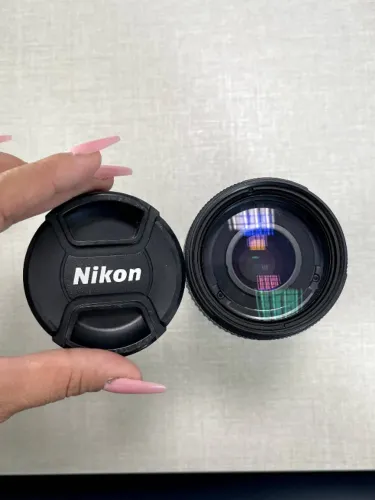 Lente Nikon 70-300mm 1: 4-5.6 G