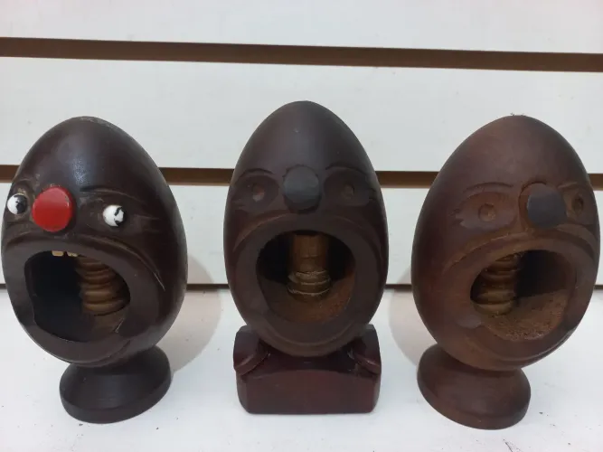 3 Quebra-Nozes de Madeira antigo Rosto Engraçado
