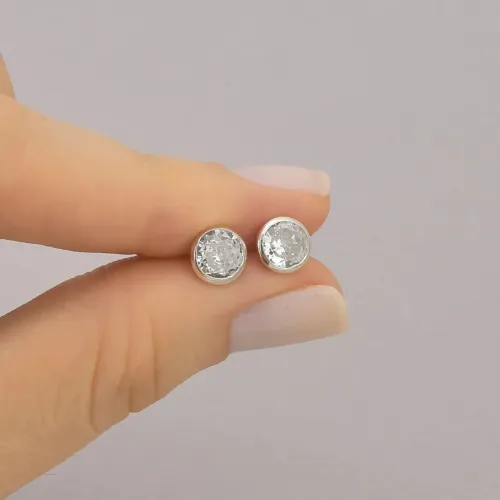 Brincos de prata com pedras