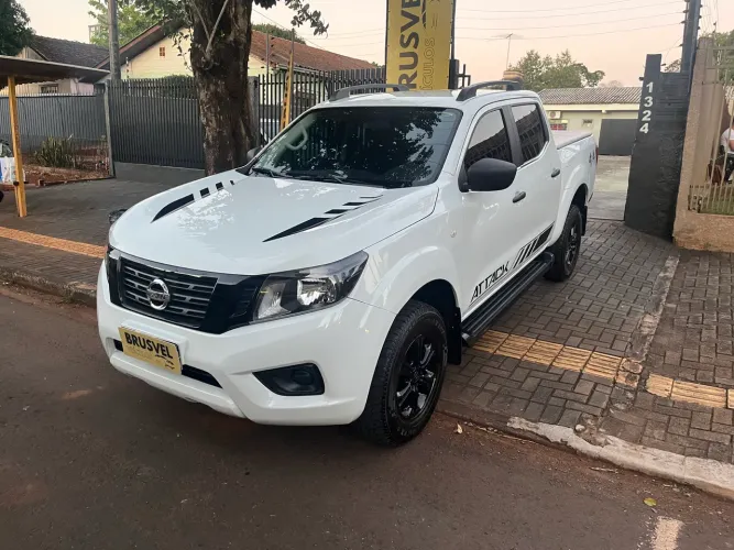 Nissan Frontier S CD 4X4 2.3 TB Diesel Mec. 2022