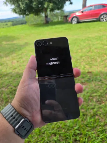 Samsung Galaxy Z Flip 5 ZERO aceito troca passo cartão