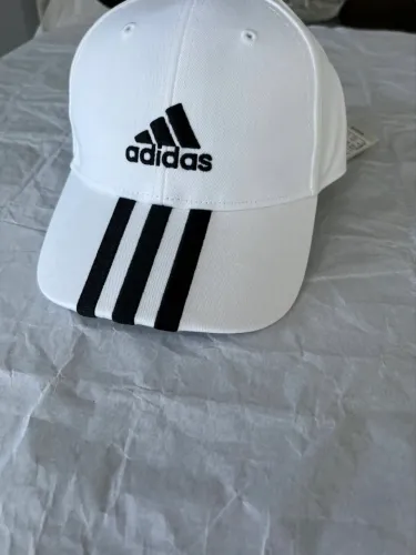 Boné Adidas Original e novo