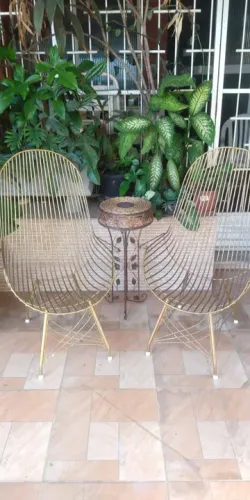 Duas Cadeiras de ferro para jardim/varanda/sala de estar década de 60 - antiguidade.