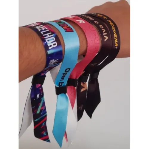 Pulseiras de eventos comum e de tecido vip