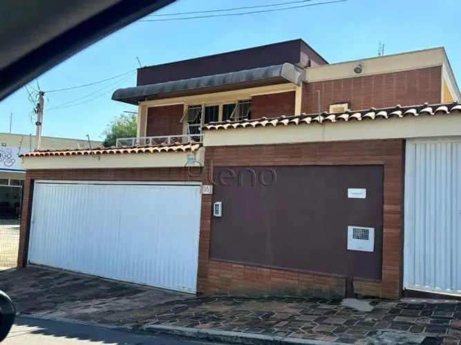 Casa à venda em Salto, Vila Romão, com 3 quartos, com 194.02 m²