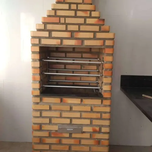 Churrasqueira de tijolo (faça o seu orçamento) valor promocional em Abril